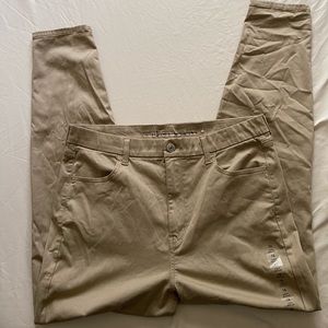 American Eagle regular Jegging khaki jeans, size 16